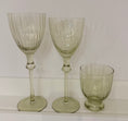 Bild in Galerie-Betrachter laden, Glasserie Green Rot-Weiß-Wasserglas
